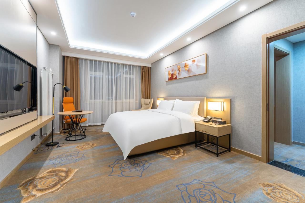 Joy Fall Hotel Jiaozhou Exterior photo